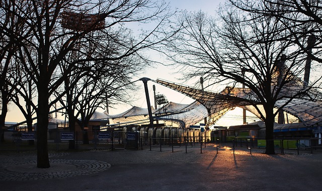 写出更加辉 写出更加辉